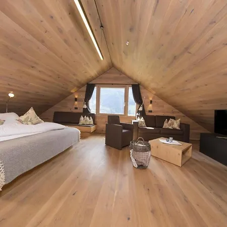 Alpine Stay, Sauna & Fireplace ブラームベルク・アム・ヴィルトコーゲル
