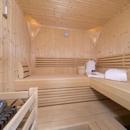 Alpine Stay, Sauna & Fireplace * ブラームベルク・アム・ヴィルトコーゲル